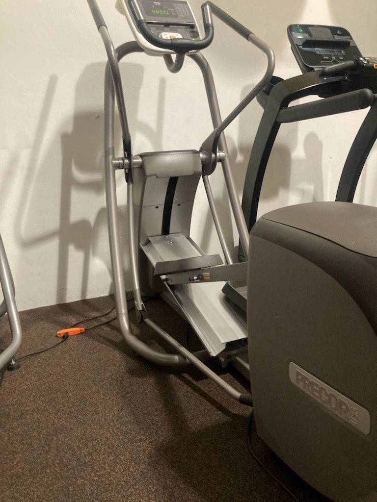Precor 5.35 Elliptical