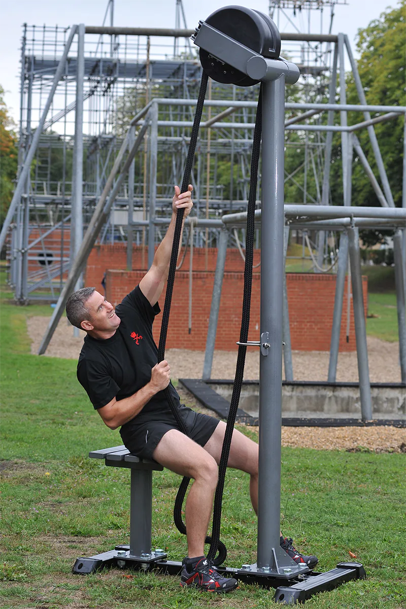 RX5500 VERTICAL OUTDOOR PROGRESSIVE RESISTANCE INFINITY ROPE STATION