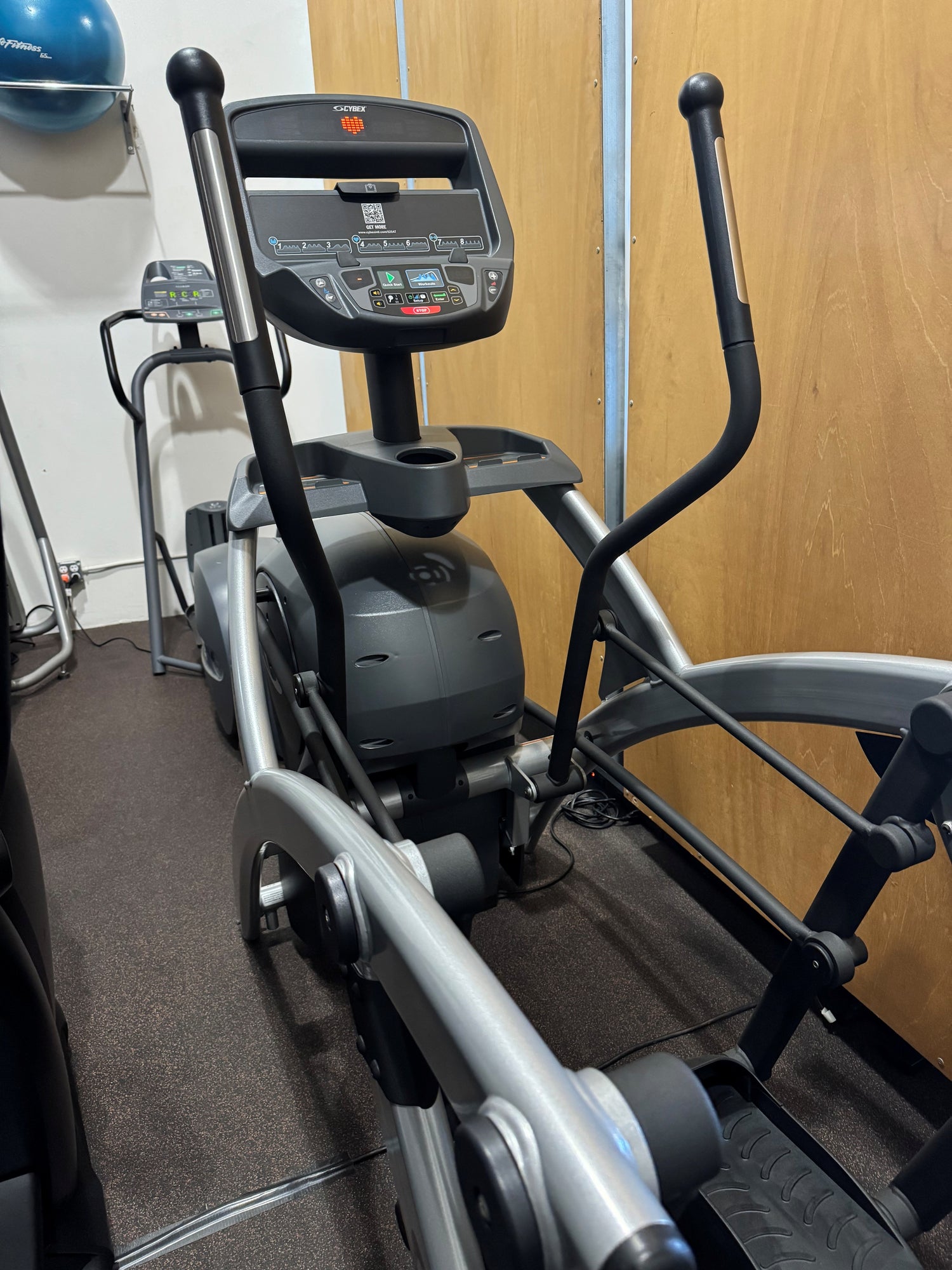 Cybex 525AT Total Body Arc Trainer